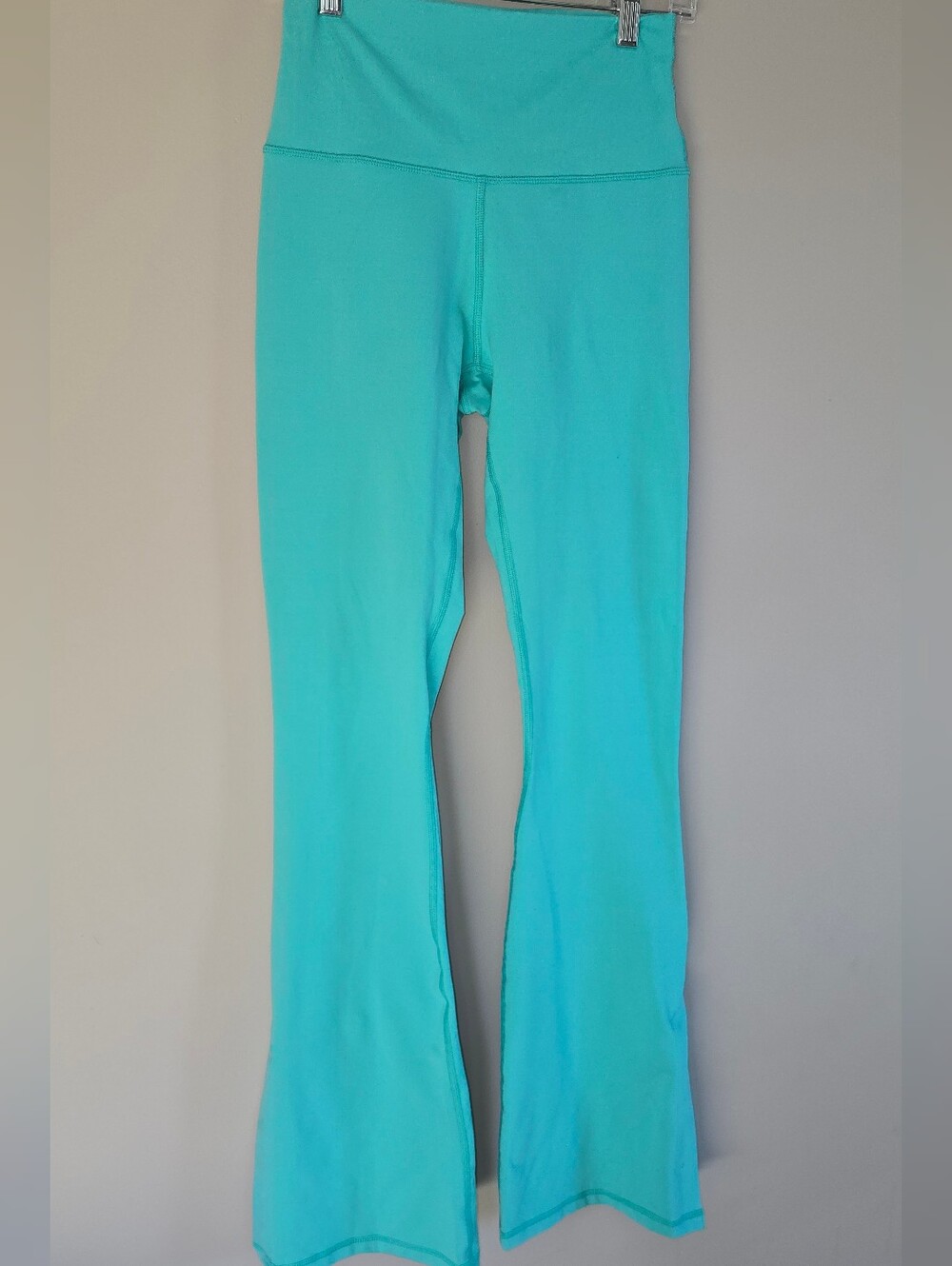 aerie OFFLINE Hugger Bootcut Leggings - MED LONG INSEAM